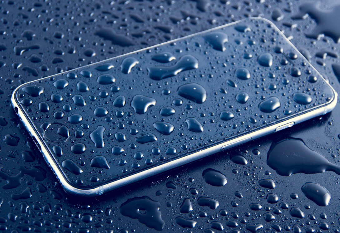 iPhone-caiu-na-agua
